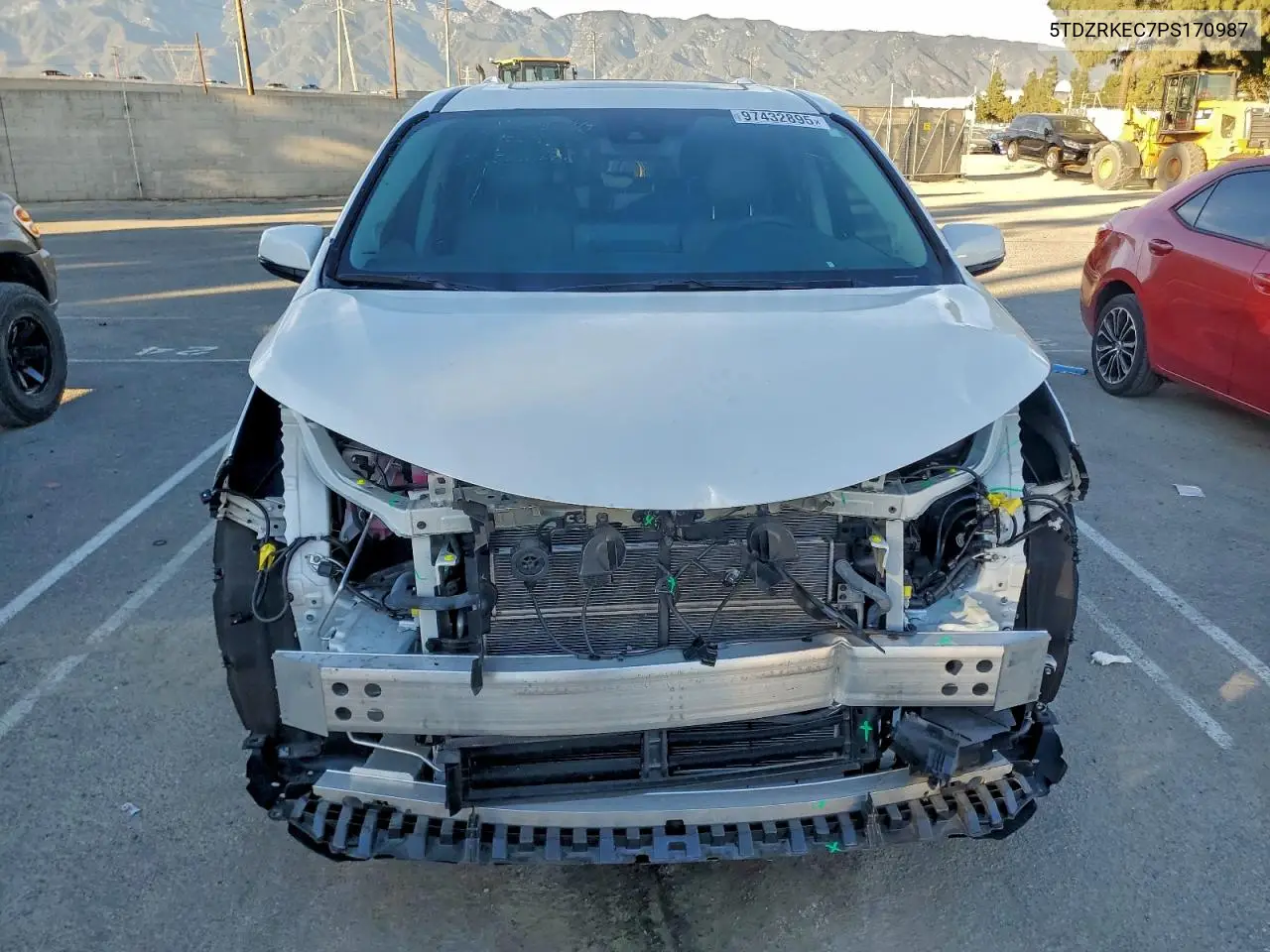 5TDZRKEC7PS170987 2023 Toyota Sienna Limited