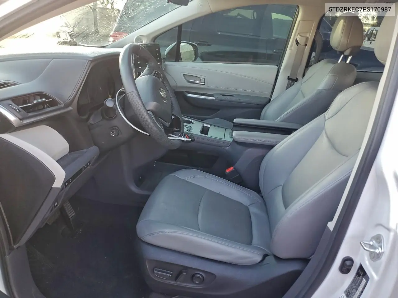 5TDZRKEC7PS170987 2023 Toyota Sienna Limited