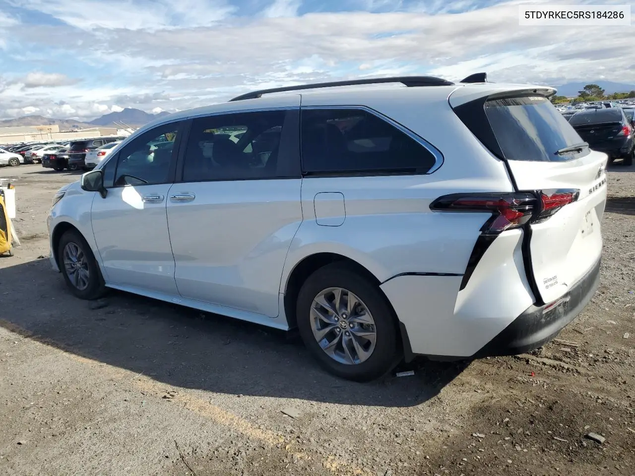 5TDYRKEC5RS184286 2024 Toyota Sienna Xle