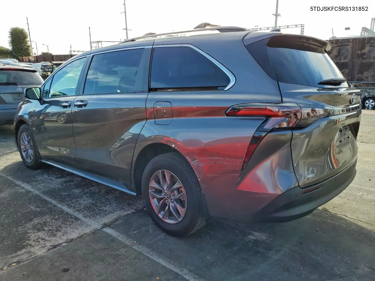 5TDJSKFC5RS131852 2024 Toyota Sienna Xle