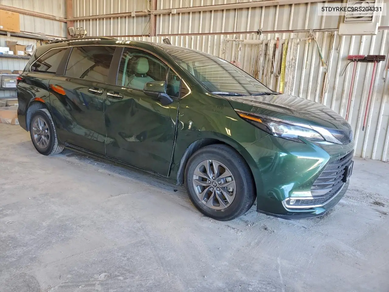 5TDYRKEC9RS204331 2024 Toyota Sienna Xle