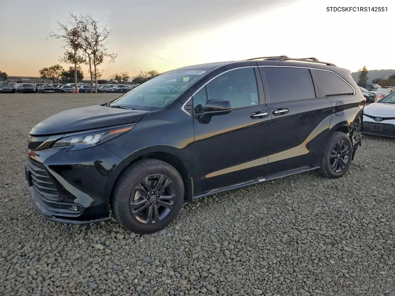 5TDCSKFC1RS142551 2024 Toyota Sienna Xse