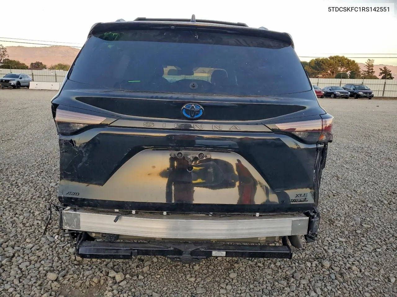 5TDCSKFC1RS142551 2024 Toyota Sienna Xse