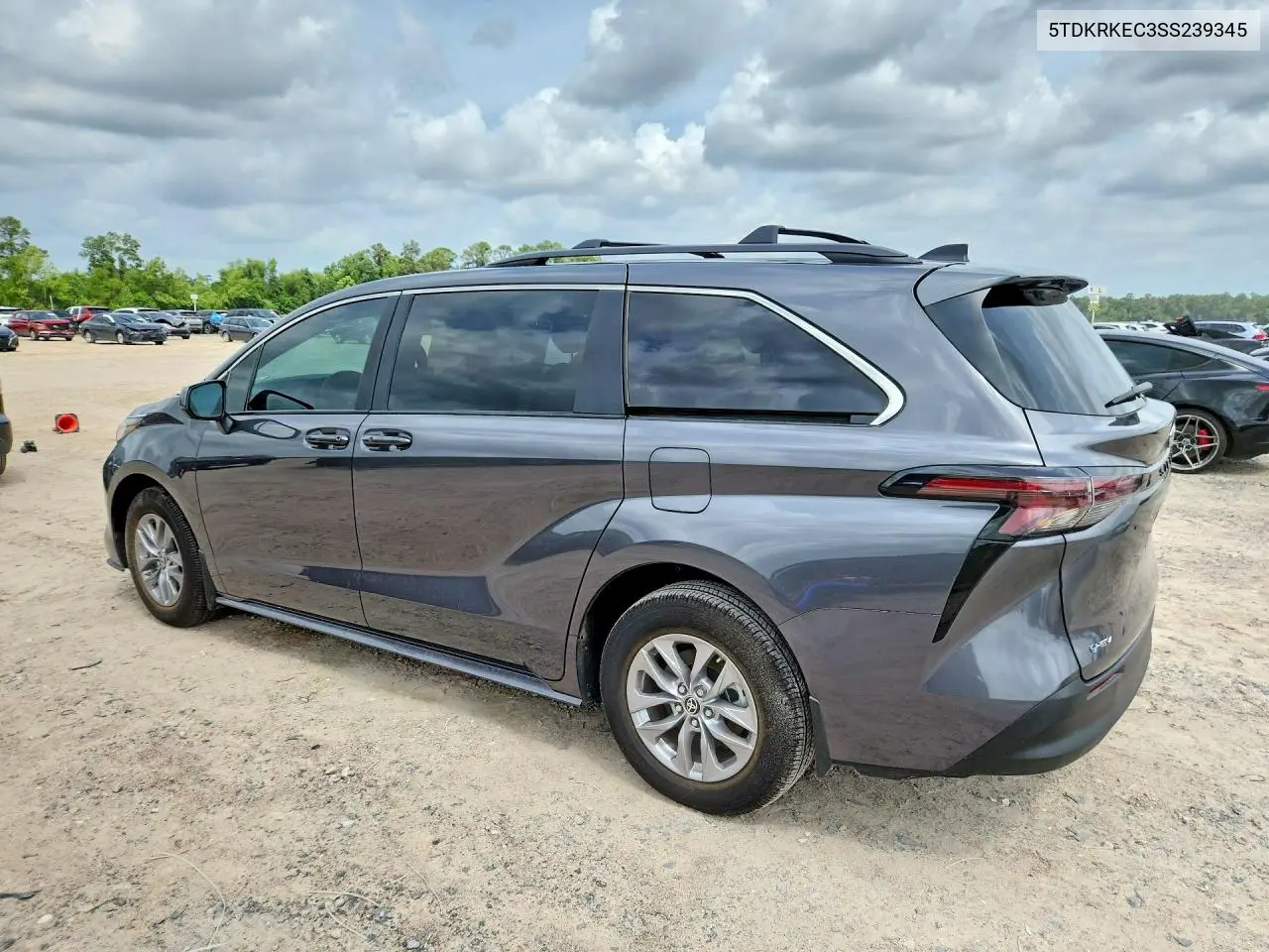 5TDKRKEC3SS239345 2025 Toyota Sienna Le 8-Passenger