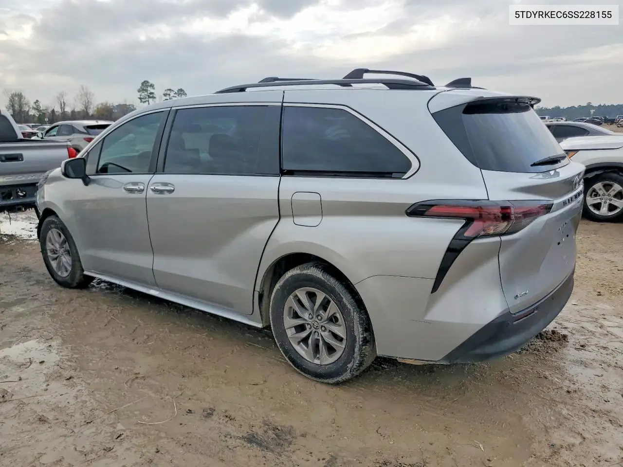 5TDYRKEC6SS228155 2025 Toyota Sienna Xle