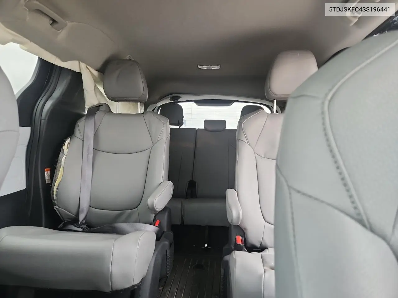 5TDJSKFC4SS196441 2025 Toyota Sienna Xle