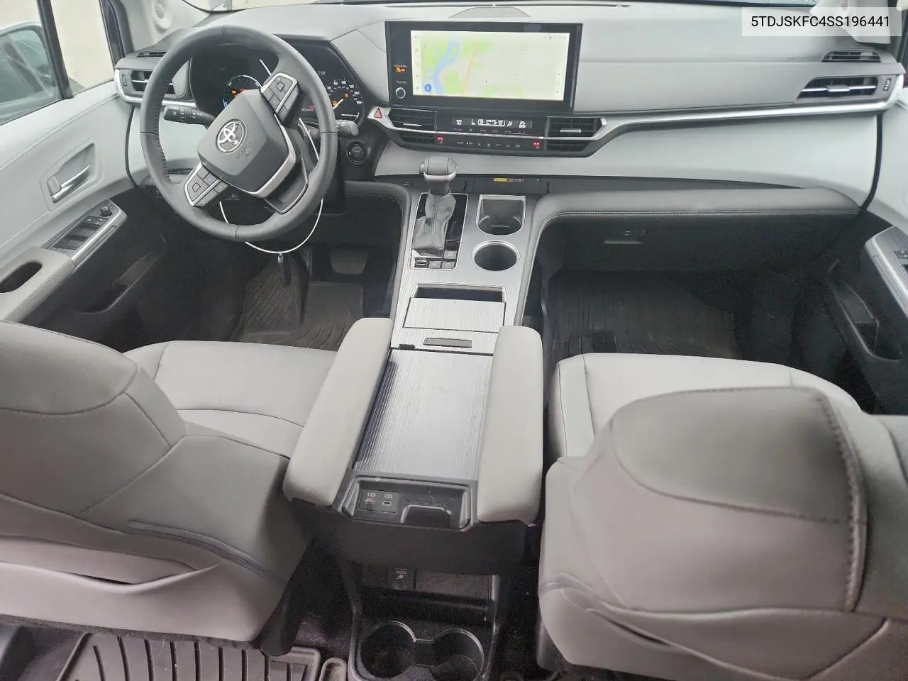 5TDJSKFC4SS196441 2025 Toyota Sienna Xle