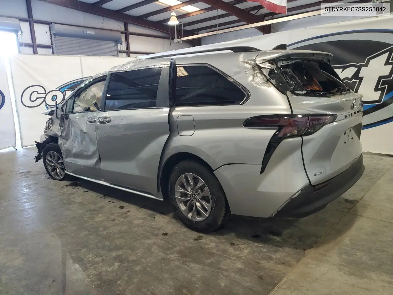 5TDYRKEC7SS255042 2025 Toyota Sienna Xle