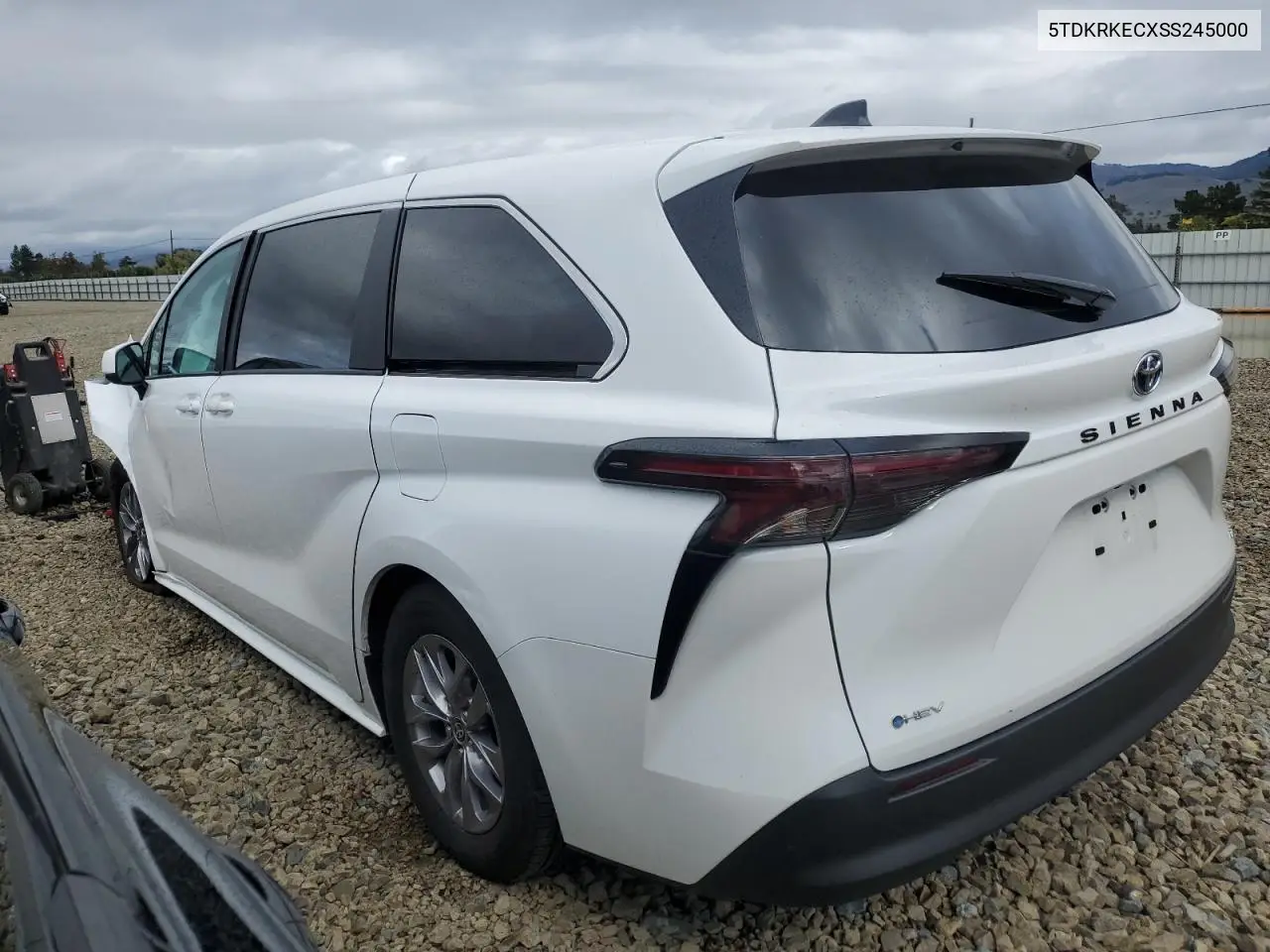 5TDKRKECXSS245000 2025 Toyota Sienna Le