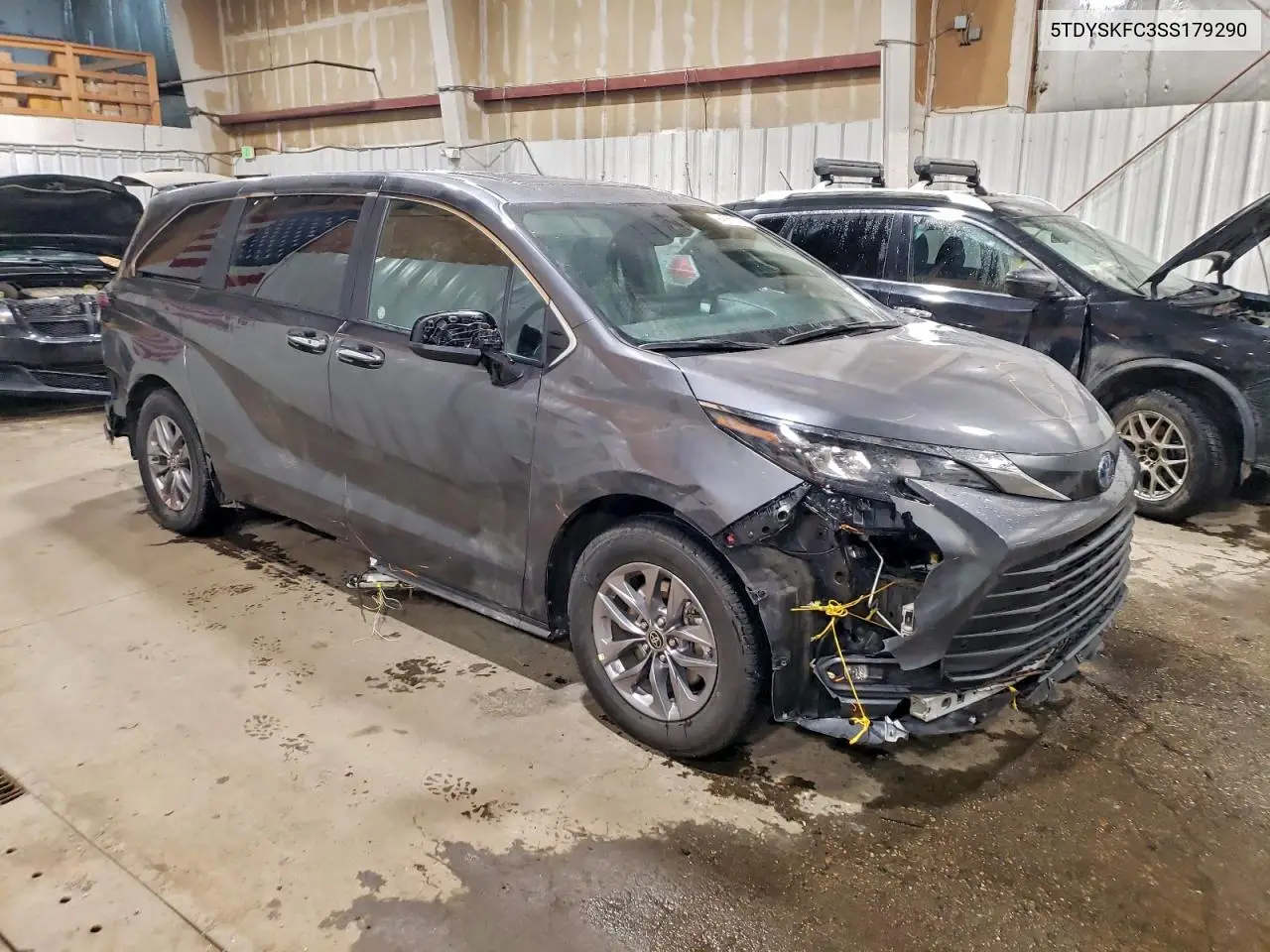 5TDYSKFC3SS179290 2025 Toyota Sienna Xle