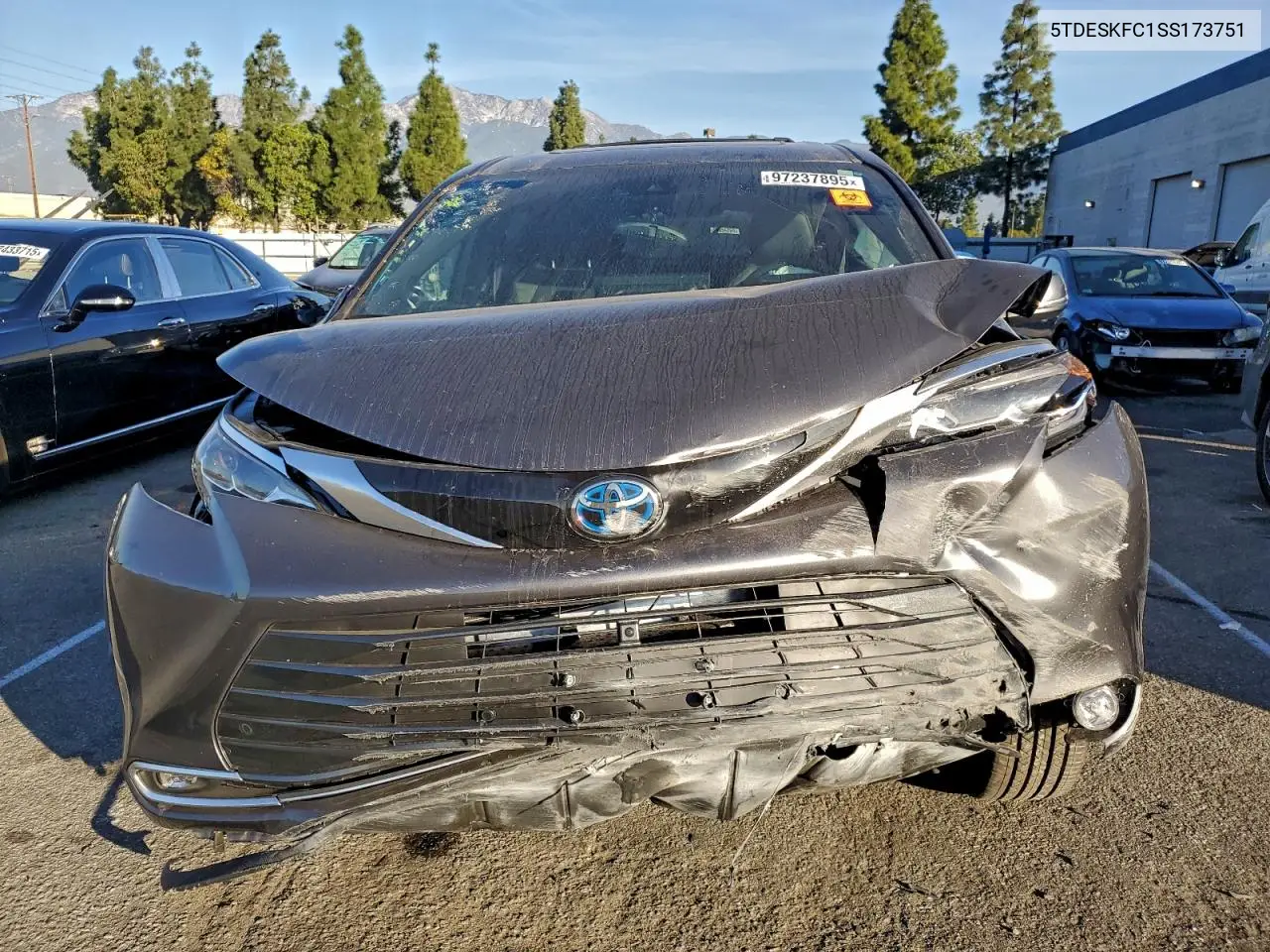 5TDESKFC1SS173751 2025 Toyota Sienna Limited