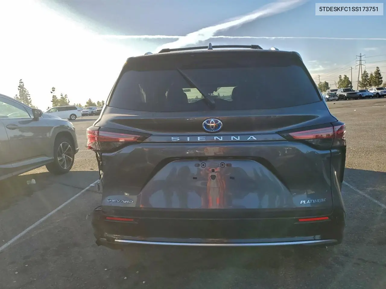 5TDESKFC1SS173751 2025 Toyota Sienna Limited