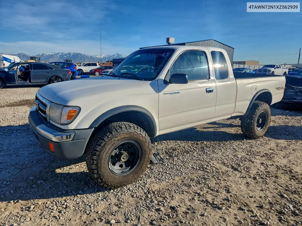 4TAWN72N1XZ562939 1999 Toyota Tacoma Xtracab