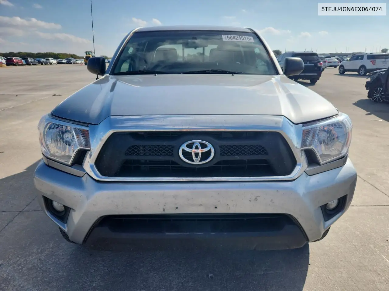 5TFJU4GN6EX064074 2014 Toyota Tacoma Double Cab Prerunner