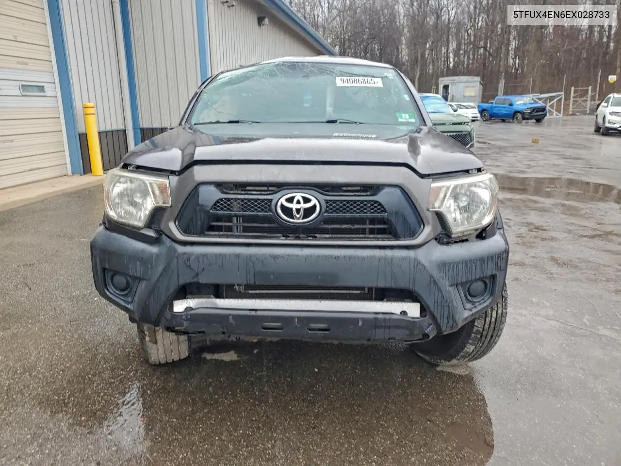 5TFUX4EN6EX028733 2014 Toyota Tacoma Access Cab