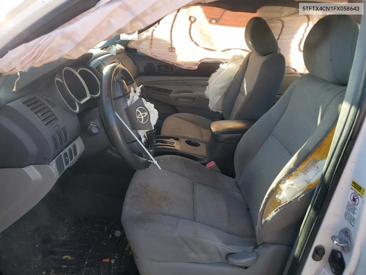5TFTX4CN1FX058643 2015 Toyota Tacoma Access Cab