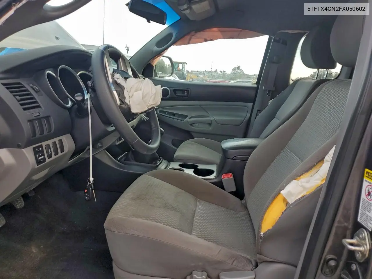 5TFTX4CN2FX050602 2015 Toyota Tacoma Access Cab