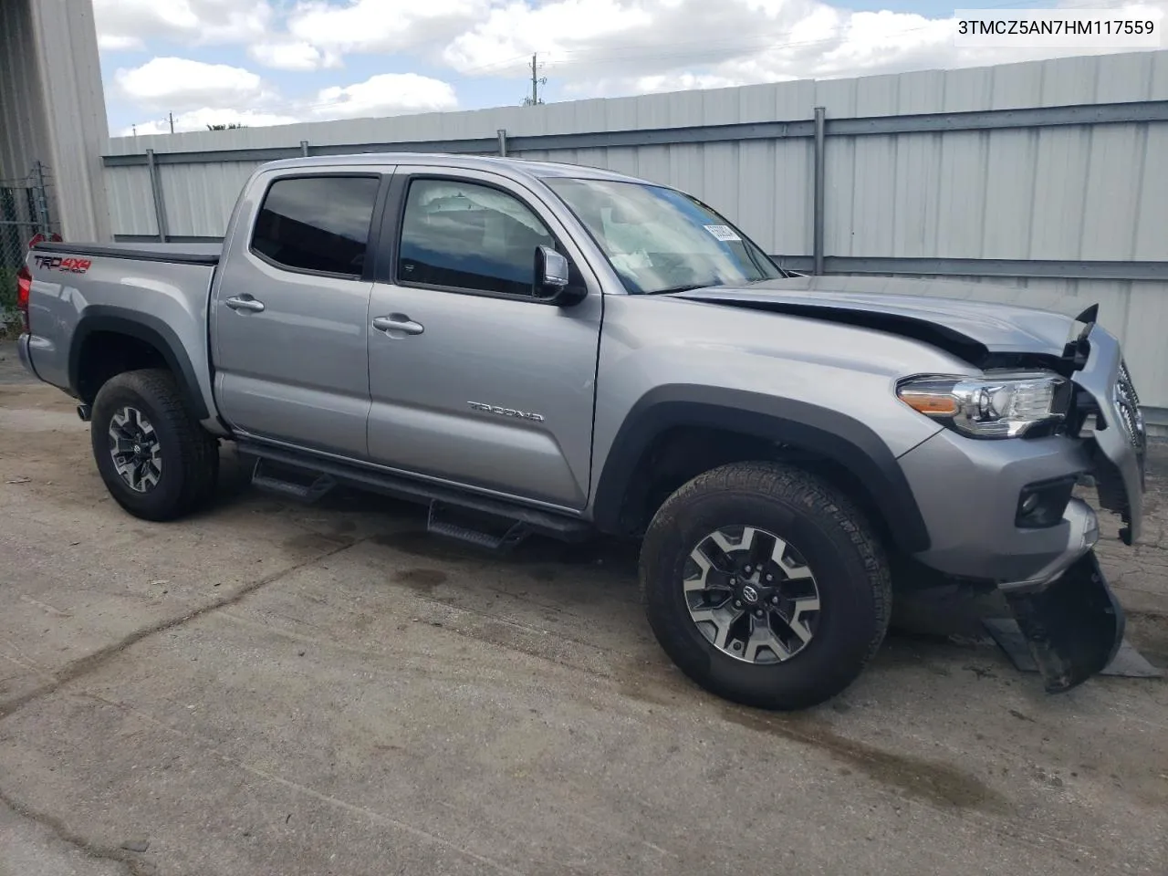 3TMCZ5AN7HM117559 2017 Toyota Tacoma Double Cab