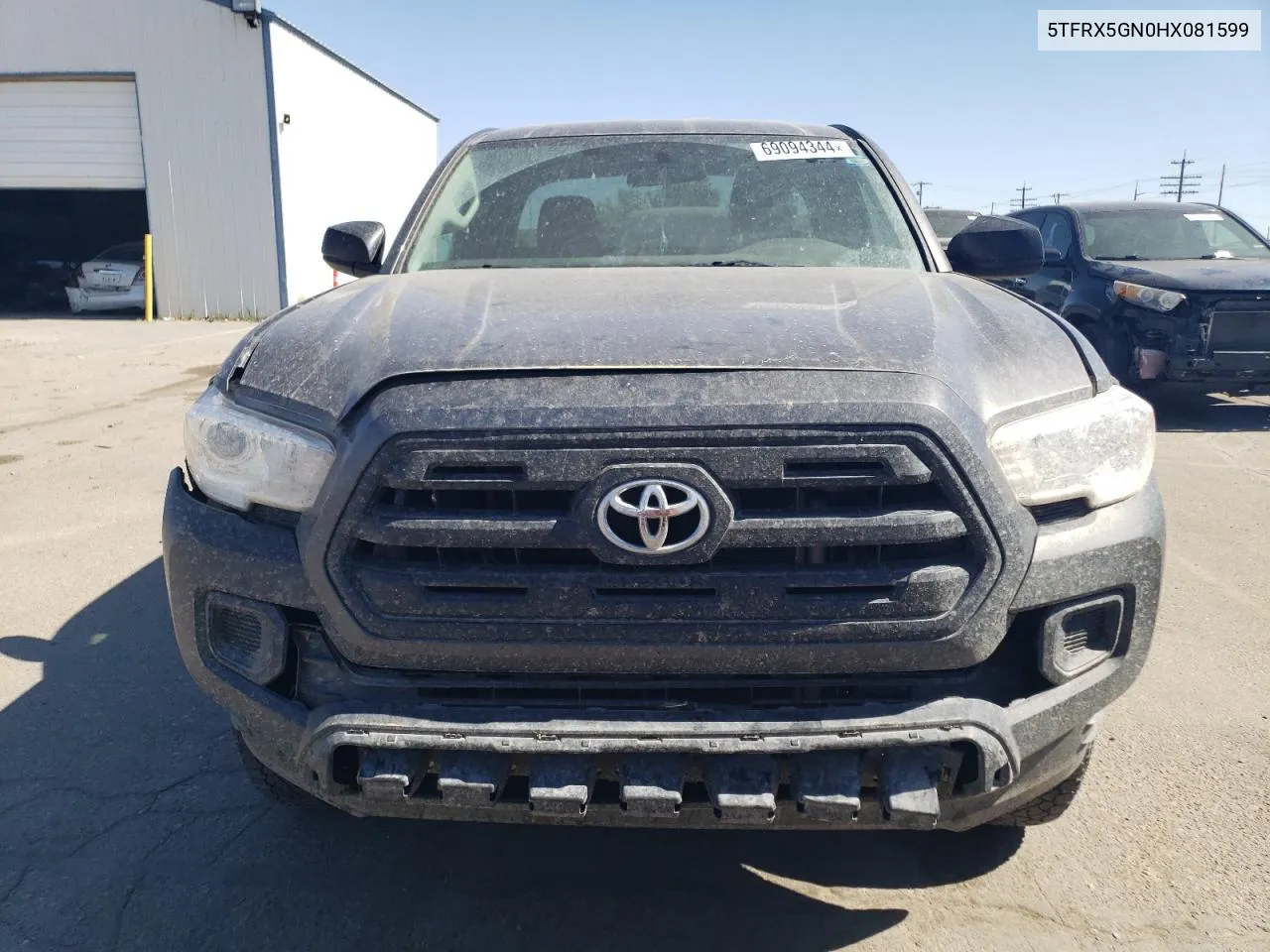 2017 Toyota Tacoma Access Cab VIN: 5TFRX5GN0HX081599 Lot: 69094344