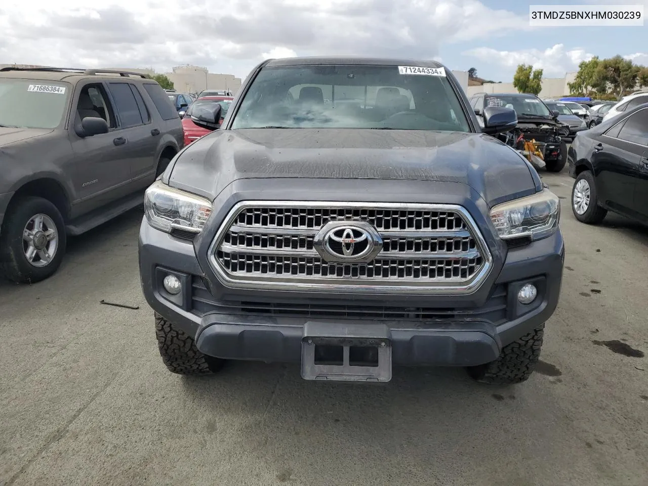 3TMDZ5BNXHM030239 2017 Toyota Tacoma Double Cab