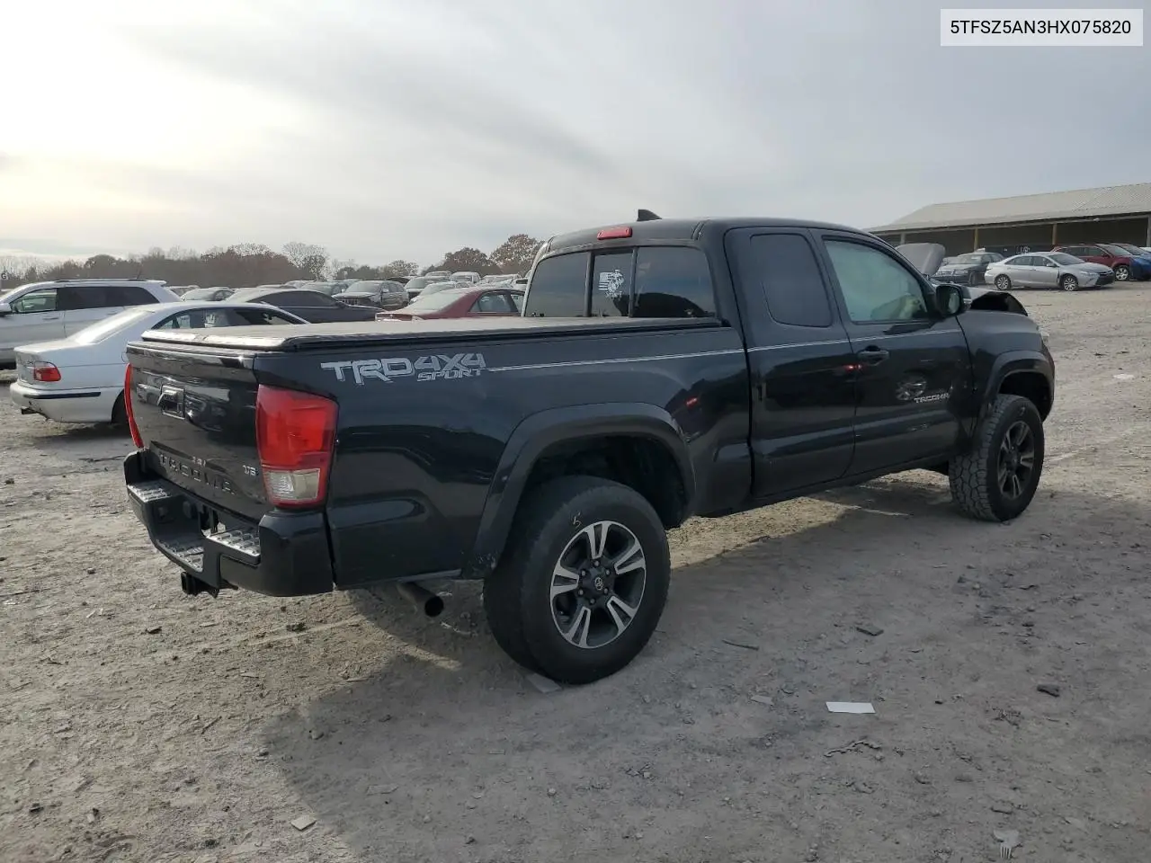 5TFSZ5AN3HX075820 2017 Toyota Tacoma Access Cab