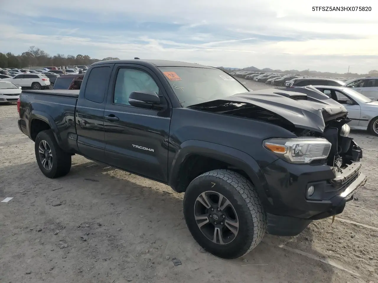 5TFSZ5AN3HX075820 2017 Toyota Tacoma Access Cab