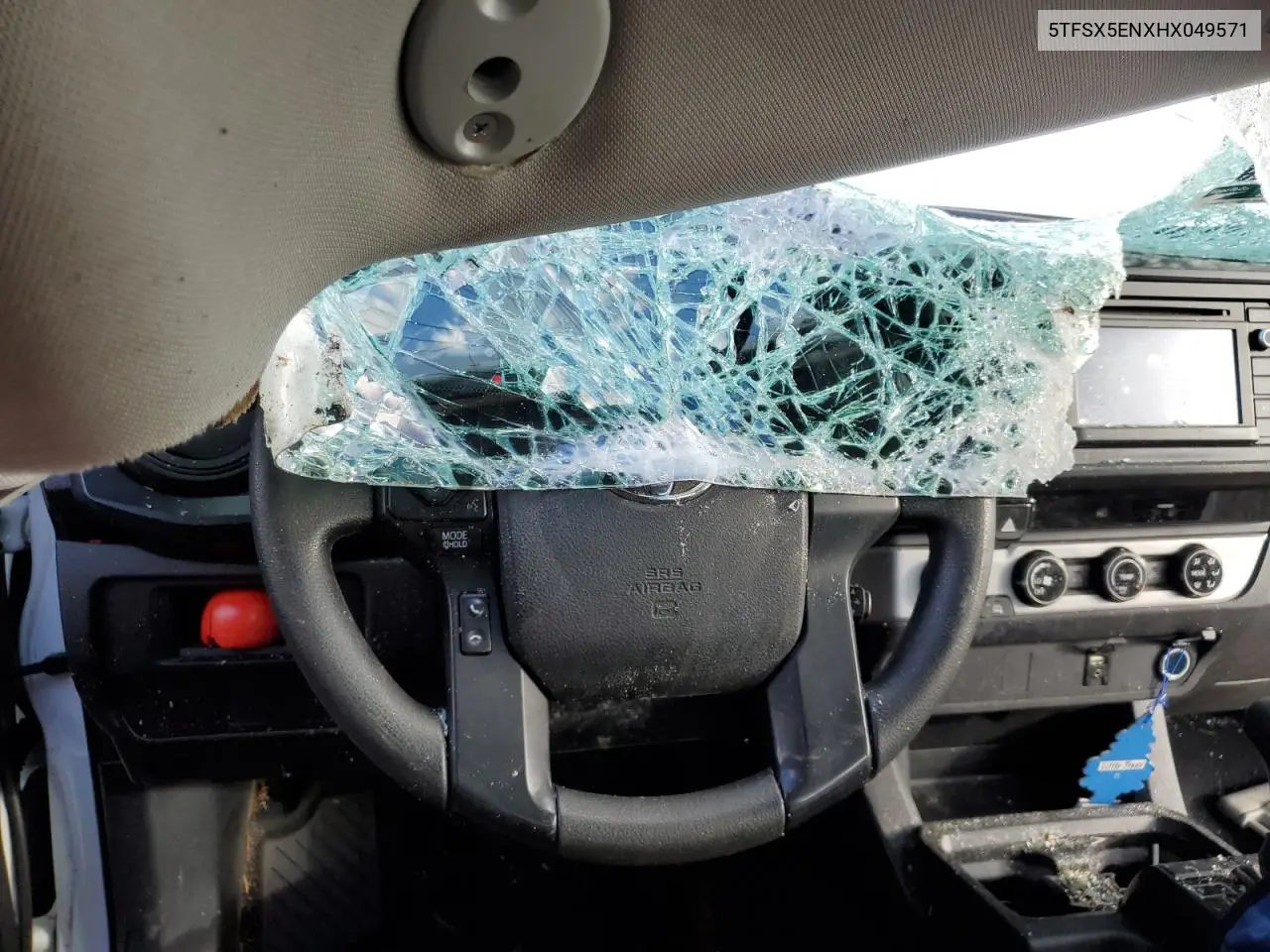 5TFSX5ENXHX049571 2017 Toyota Tacoma Access Cab