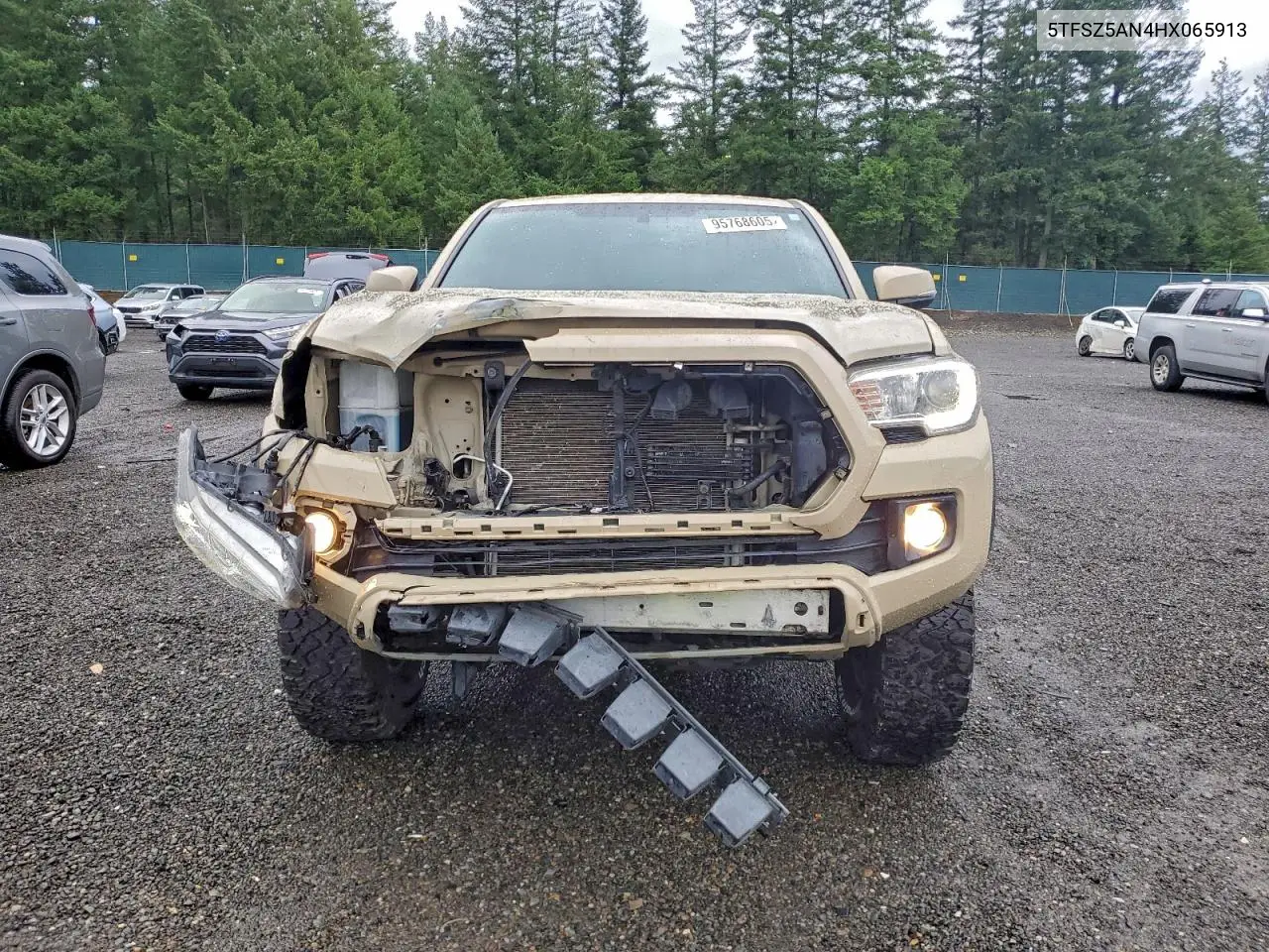 5TFSZ5AN4HX065913 2017 Toyota Tacoma Access Cab