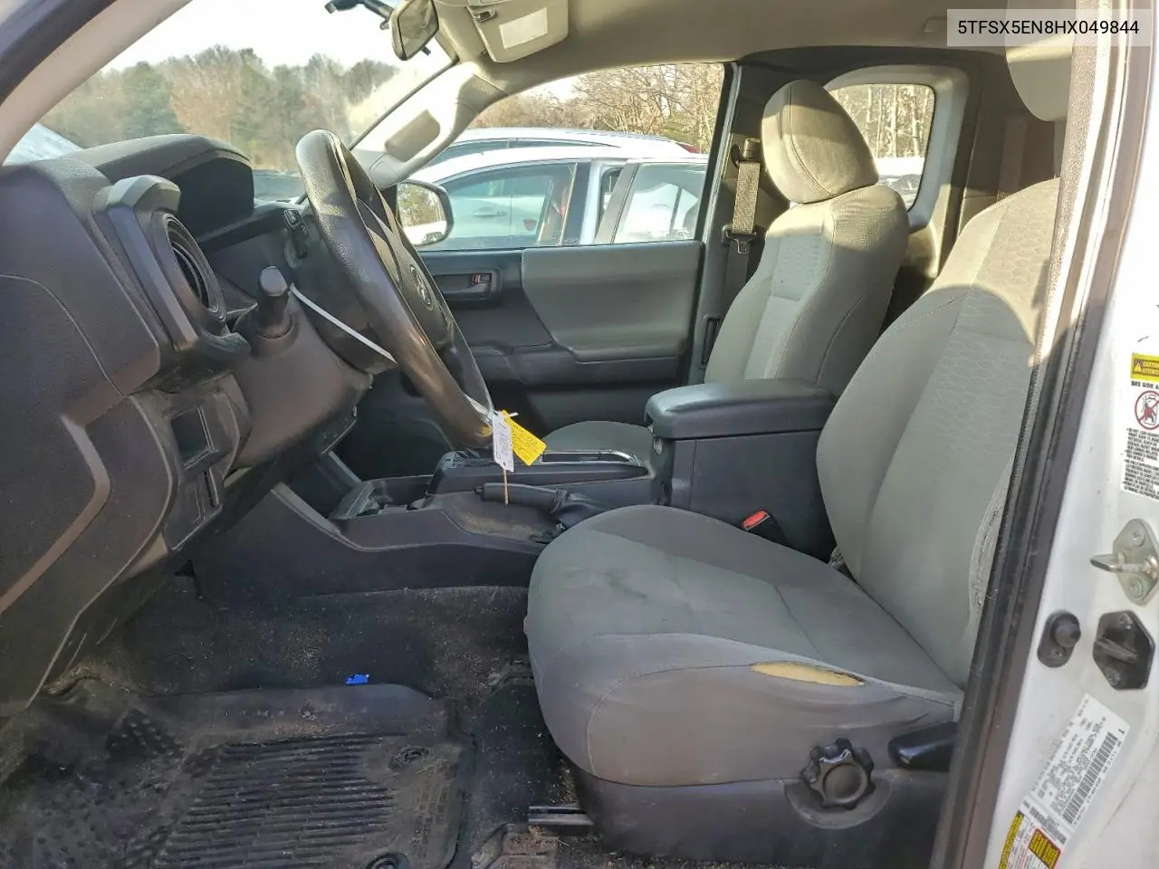 5TFSX5EN8HX049844 2017 Toyota Tacoma Sr