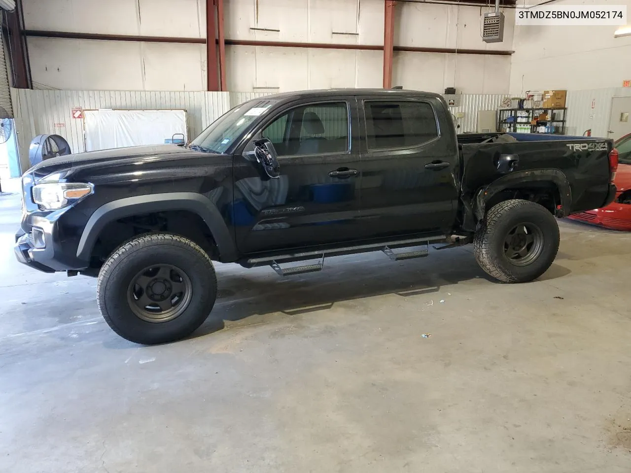 3TMDZ5BN0JM052174 2018 Toyota Tacoma Double Cab