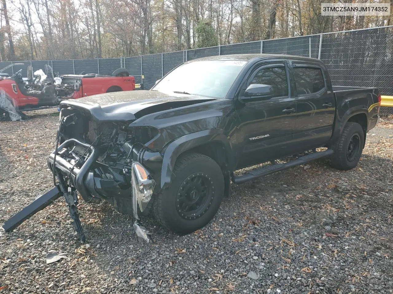 3TMCZ5AN9JM174352 2018 Toyota Tacoma Double Cab