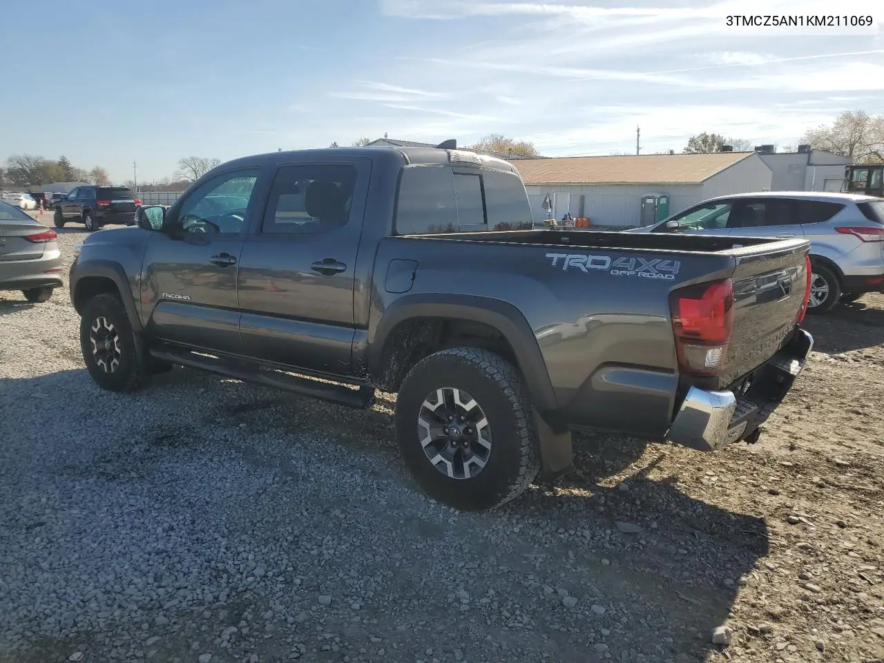 3TMCZ5AN1KM211069 2019 Toyota Tacoma Double Cab