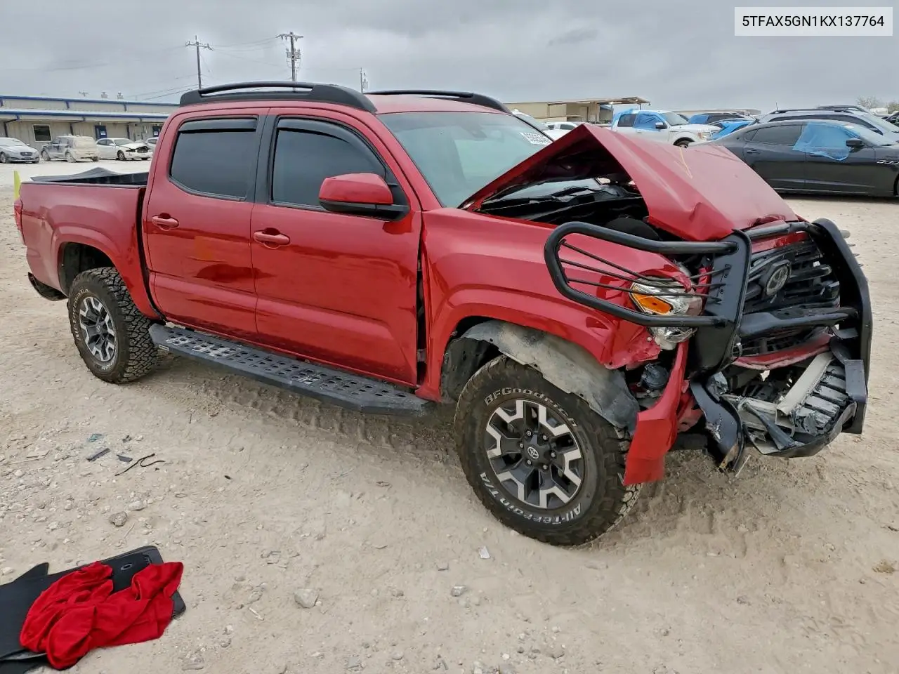5TFAX5GN1KX137764 2019 Toyota Tacoma Double Cab