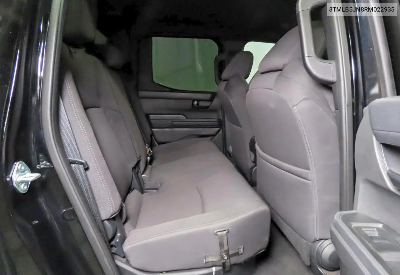 3TMLB5JN8RM022935 2024 Toyota Tacoma Double Cab