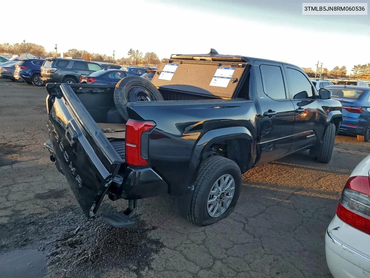3TMLB5JN8RM060536 2024 Toyota Tacoma Double Cab