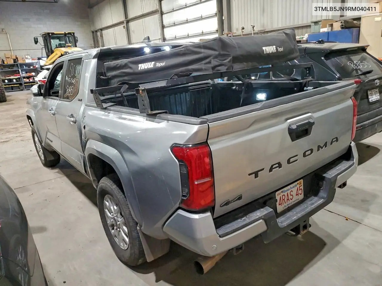 3TMLB5JN9RM040411 2024 Toyota Tacoma Sr5