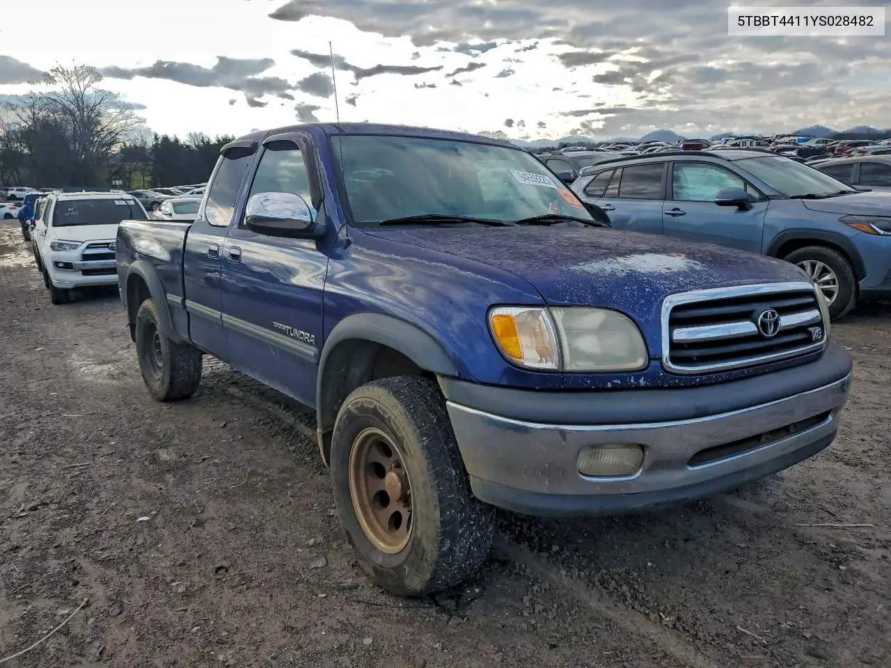 5TBBT4411YS028482 2000 Toyota Tundra Access Cab