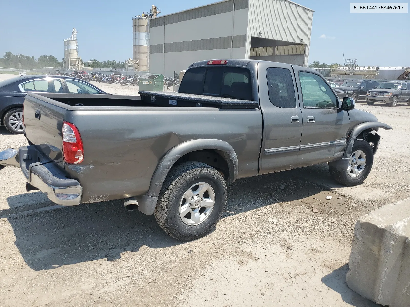 2005 Toyota Tundra Access Cab Sr5 VIN: 5TBBT44175S467617 Lot: 62082004