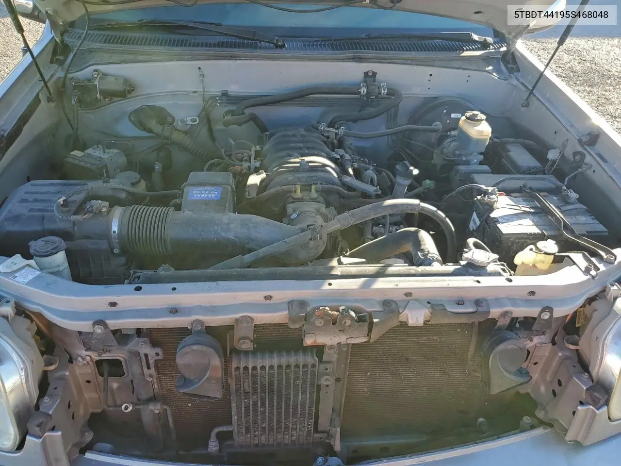 5TBDT44195S468048 2005 Toyota Tundra Double Cab Sr5