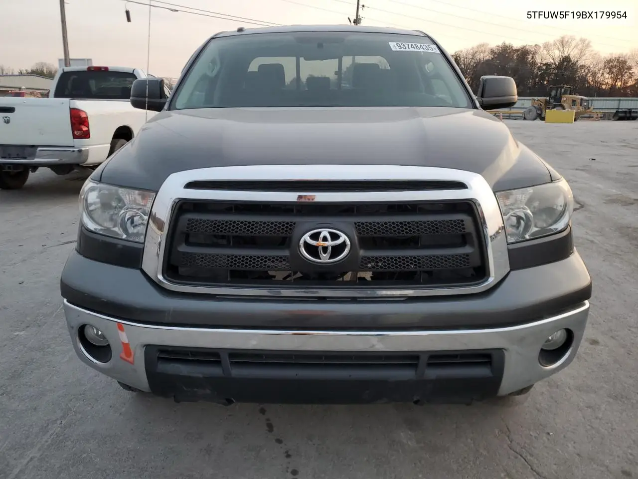 5TFUW5F19BX179954 2011 Toyota Tundra Double Cab Sr5