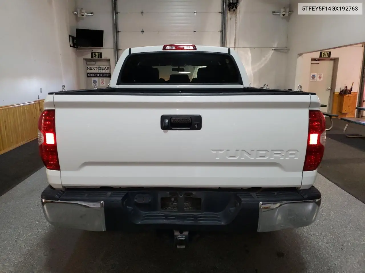 5TFEY5F14GX192763 2016 Toyota Tundra Crewmax Sr5