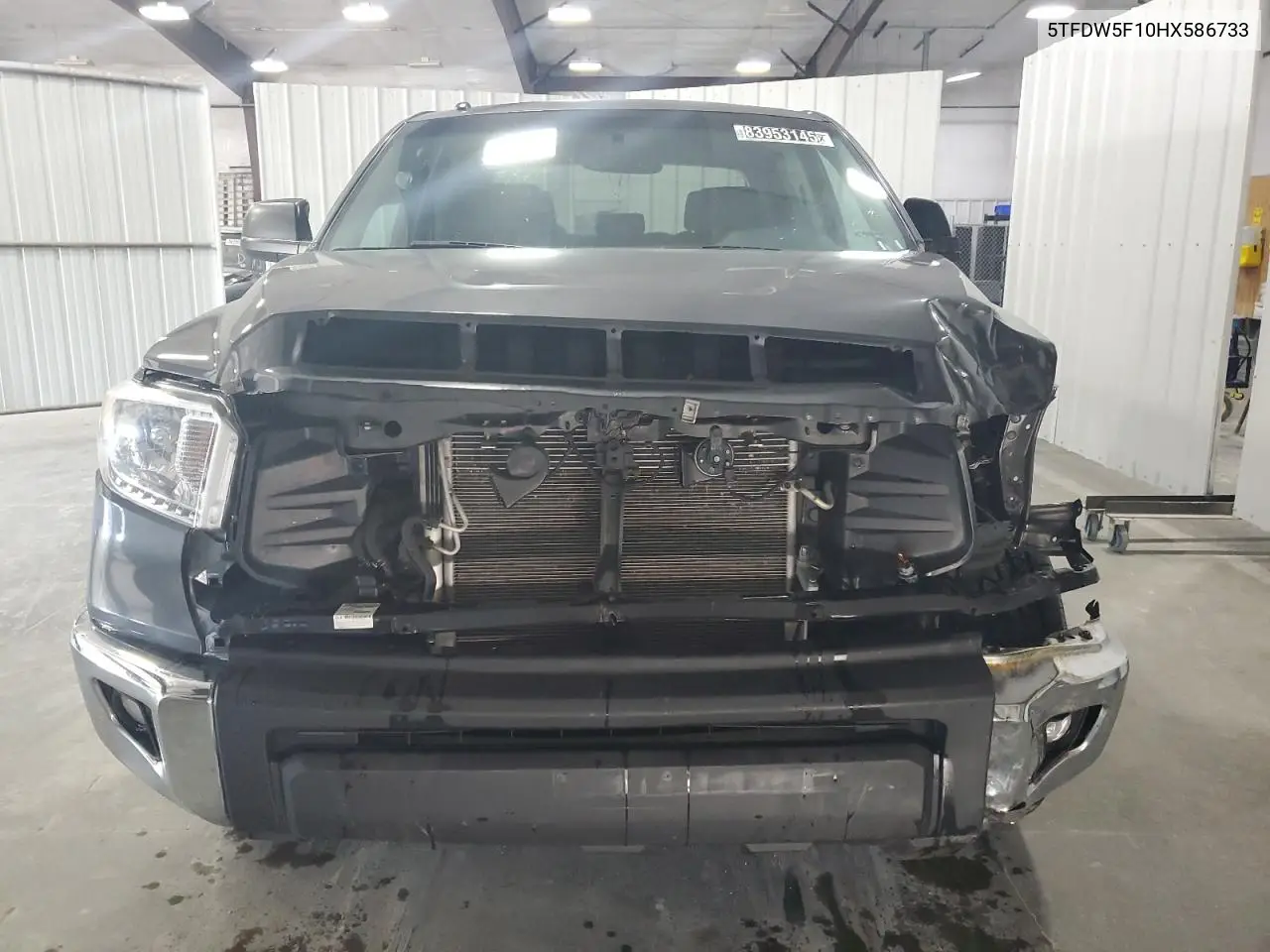 5TFDW5F10HX586733 2017 Toyota Tundra Crewmax Sr5