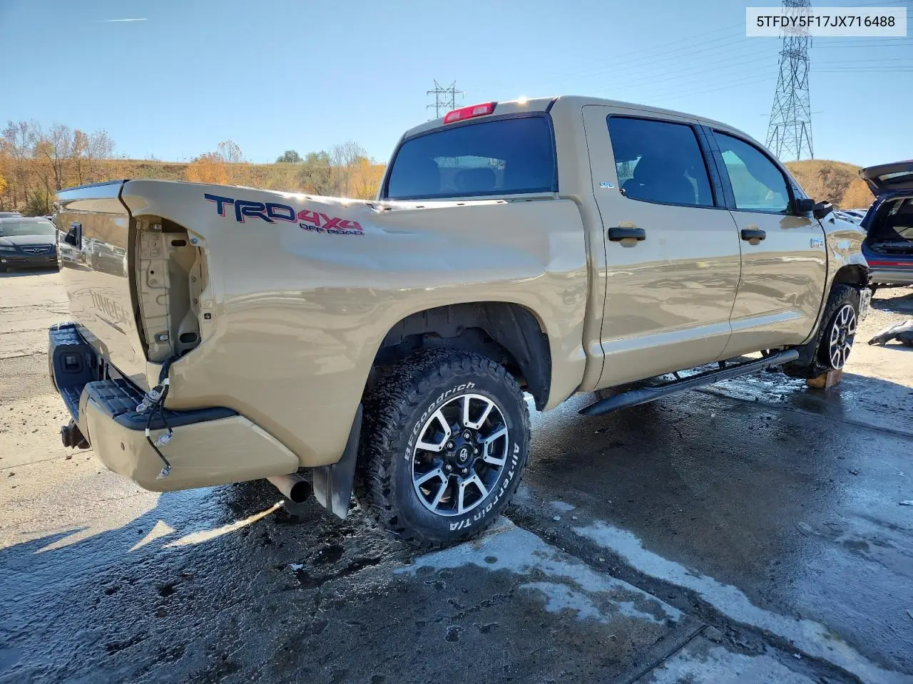 5TFDY5F17JX716488 2018 Toyota Tundra Crewmax Sr5
