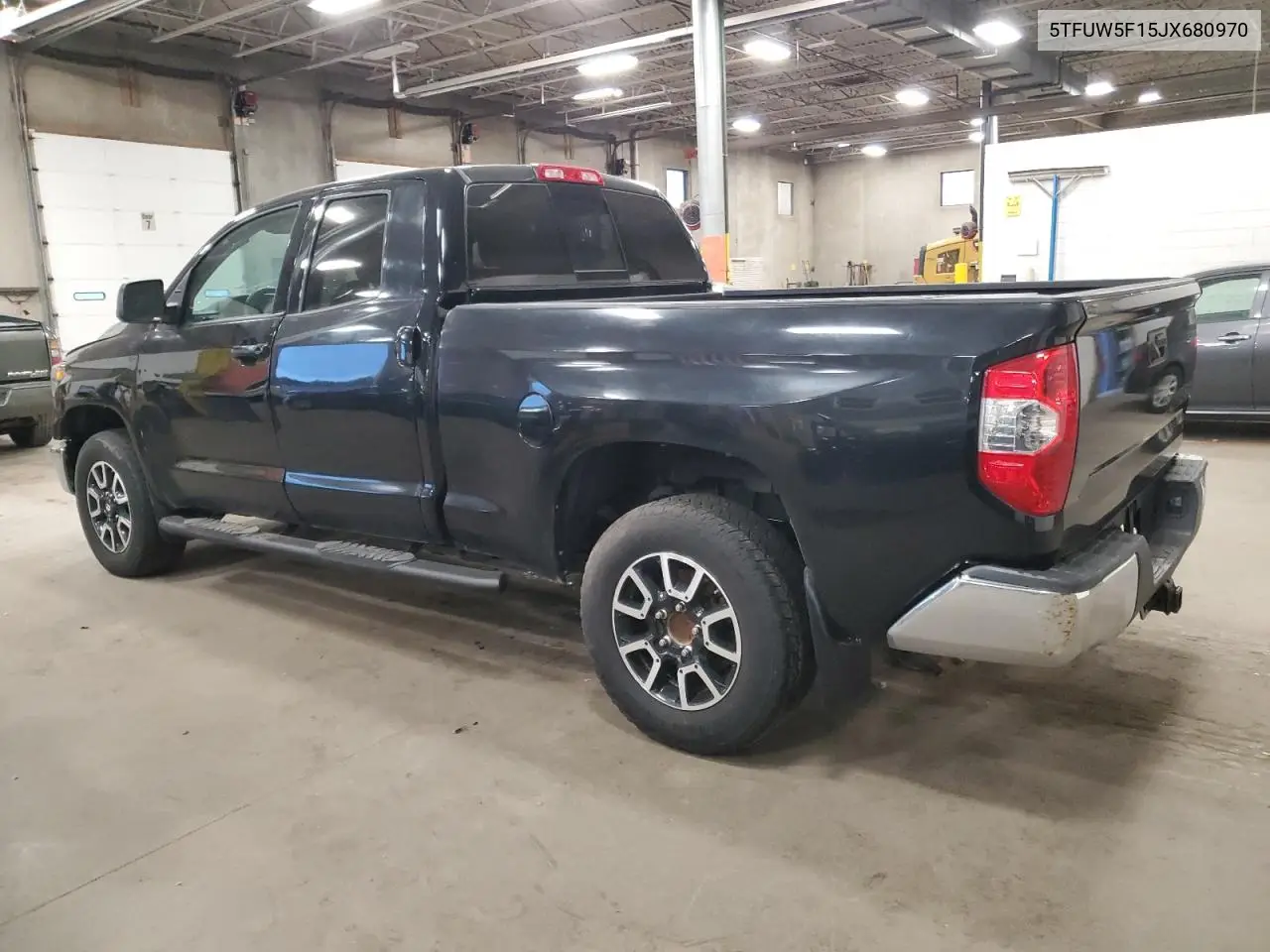 5TFUW5F15JX680970 2018 Toyota Tundra Double Cab Sr