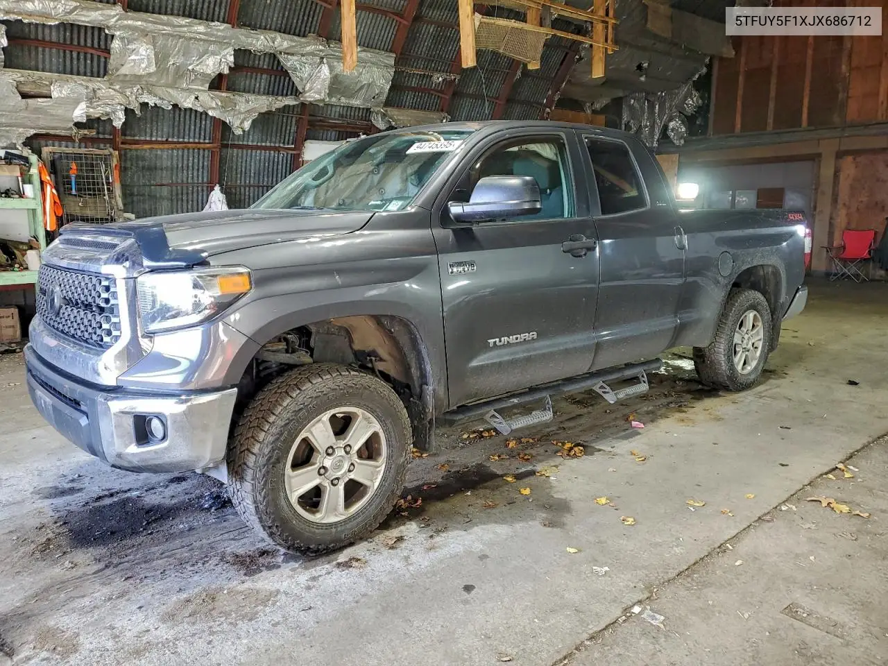 5TFUY5F1XJX686712 2018 Toyota Tundra Double Cab Sr