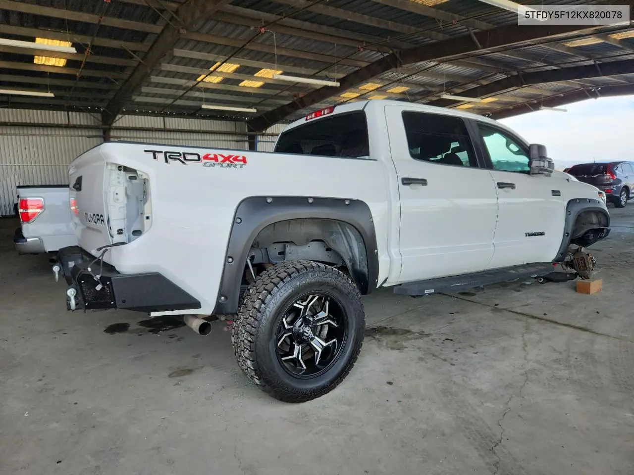 5TFDY5F12KX820078 2019 Toyota Tundra Crewmax Sr5