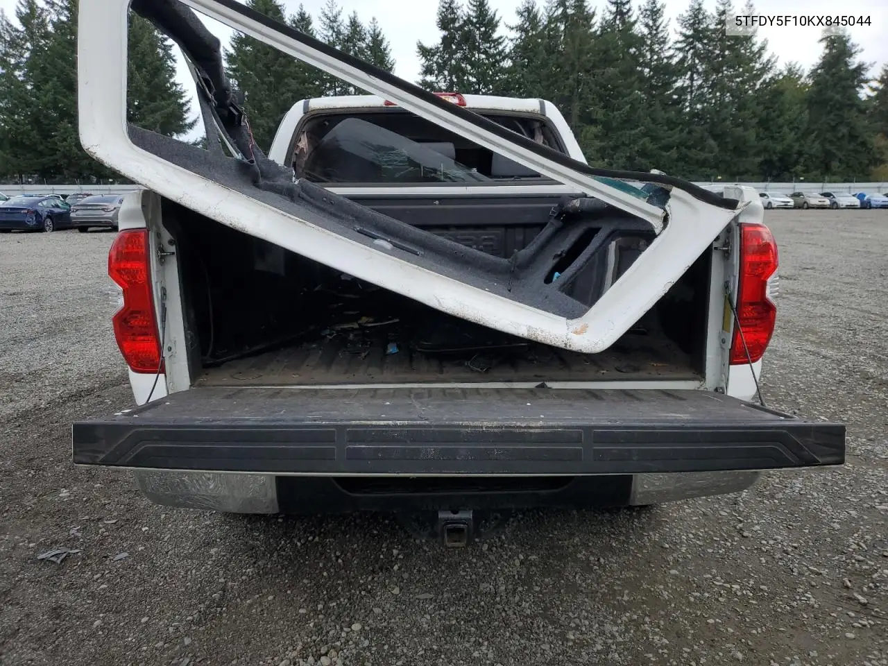 5TFDY5F10KX845044 2019 Toyota Tundra Crewmax Sr5