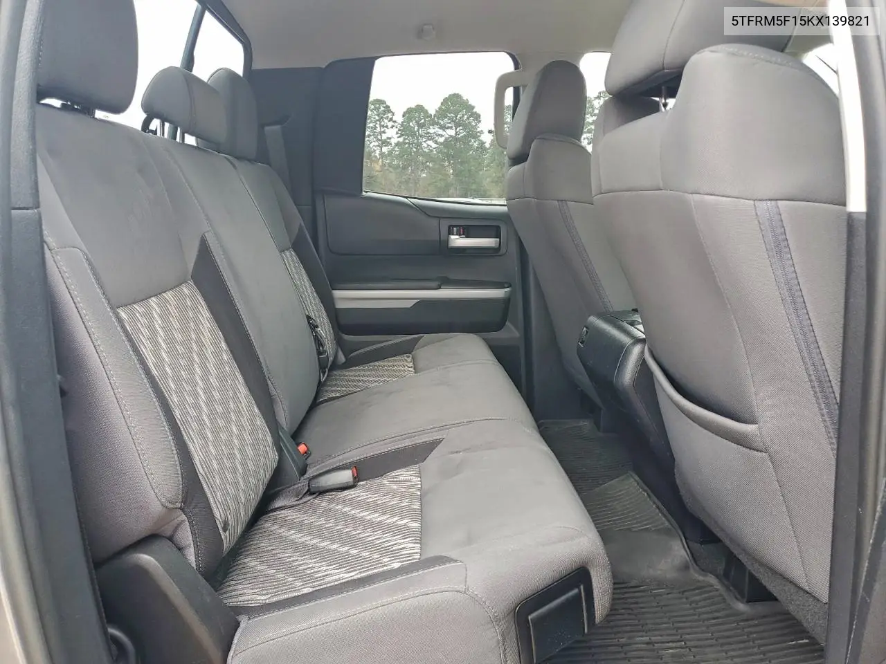 5TFRM5F15KX139821 2019 Toyota Tundra Double Cab Sr