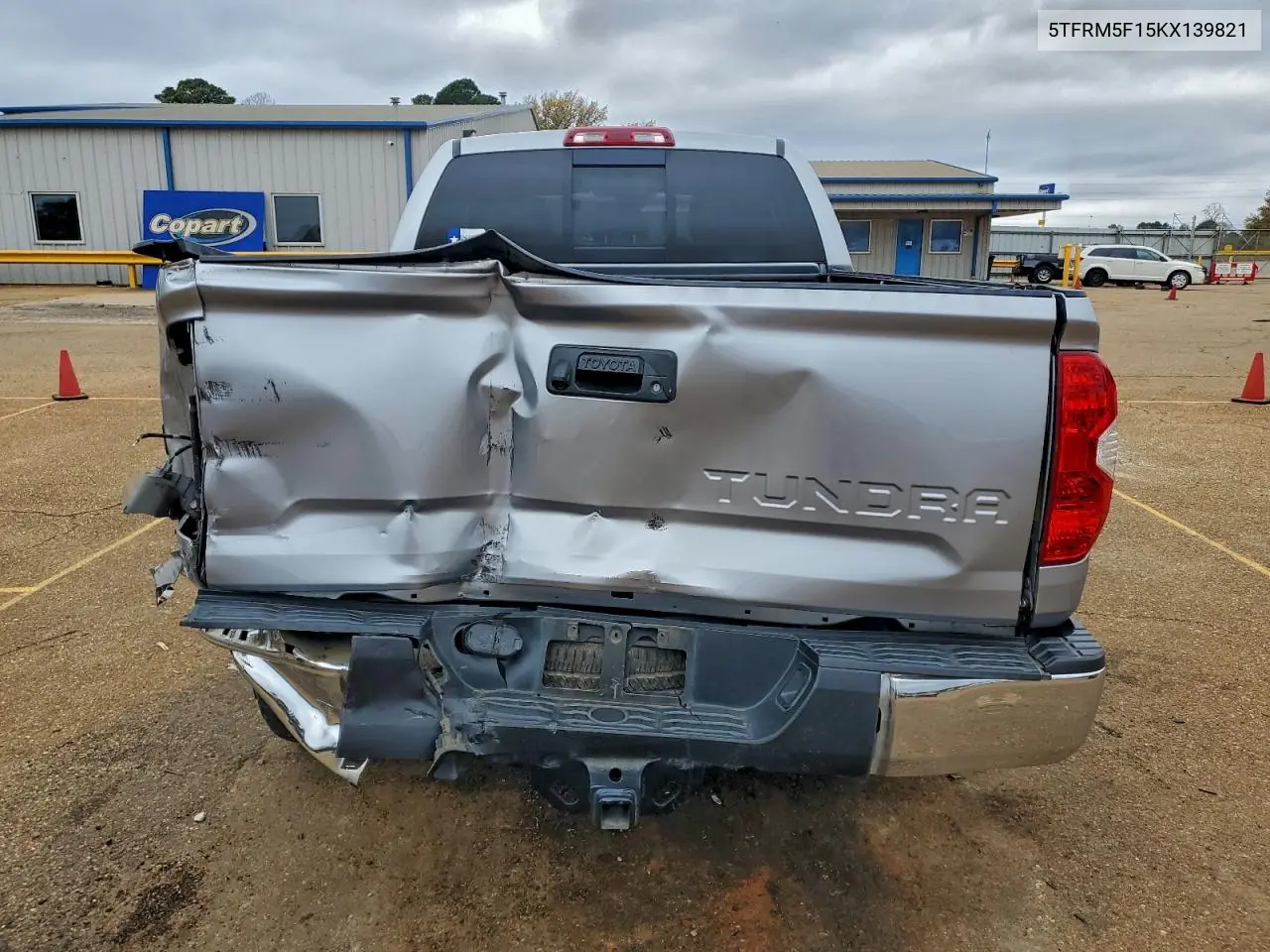 5TFRM5F15KX139821 2019 Toyota Tundra Double Cab Sr