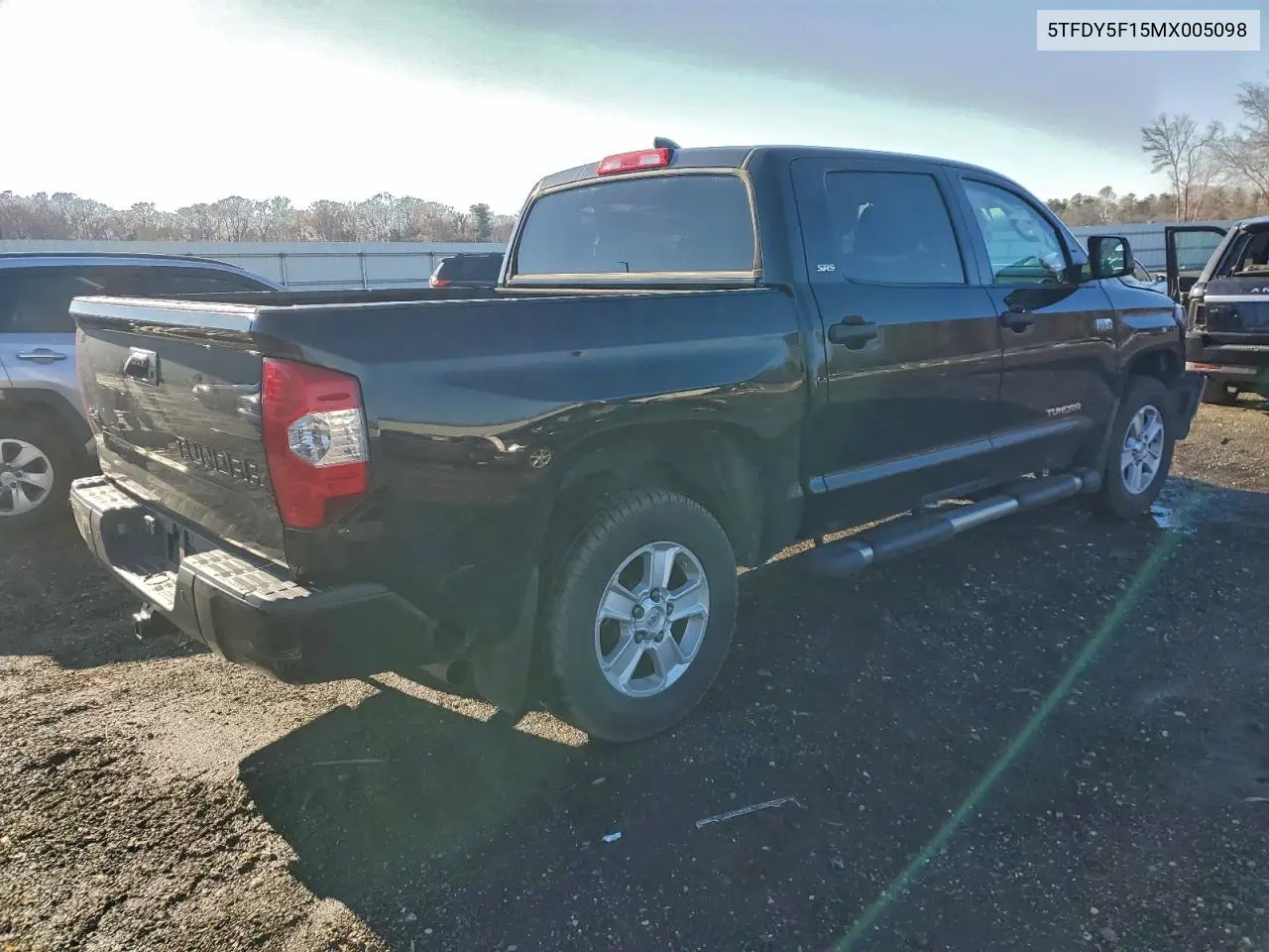 5TFDY5F15MX005098 2021 Toyota Tundra Crewmax Sr5